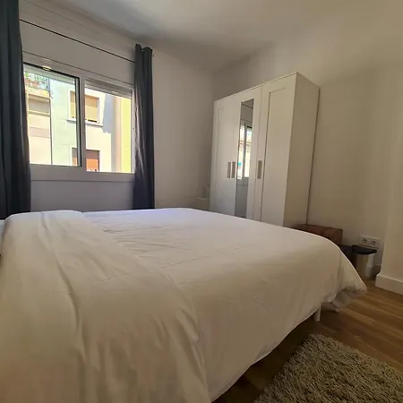Walk To Camp Nou - Wi-fi Ac 3 Bed By Myrentalhost Lägenhet