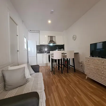 Lägenhet Walk To Camp Nou - Wi-fi Ac 3 Bed By Myrentalhost *