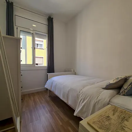 Walk To Camp Nou - Wi-fi Ac 3 Bed By Myrentalhost